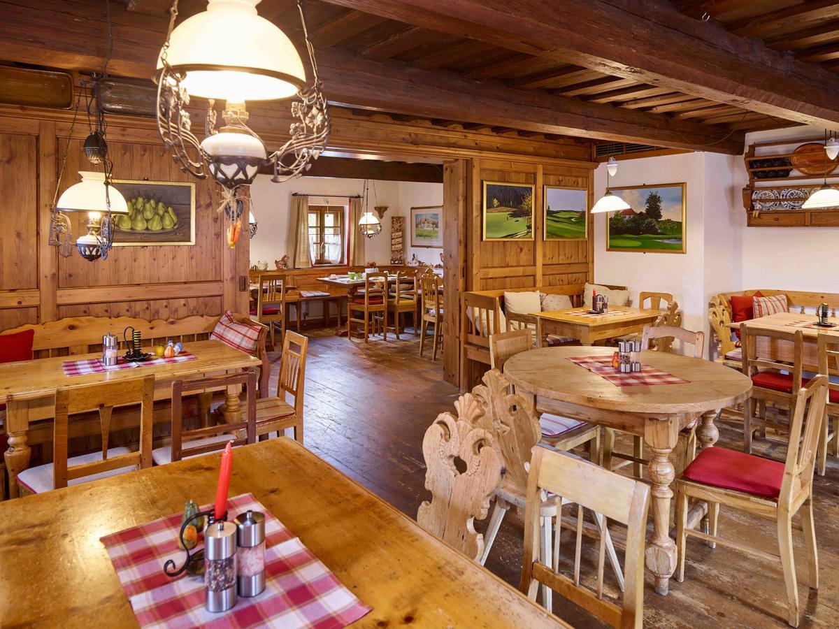 Hotel Gutshof Uttlau Haarbach Esterno foto